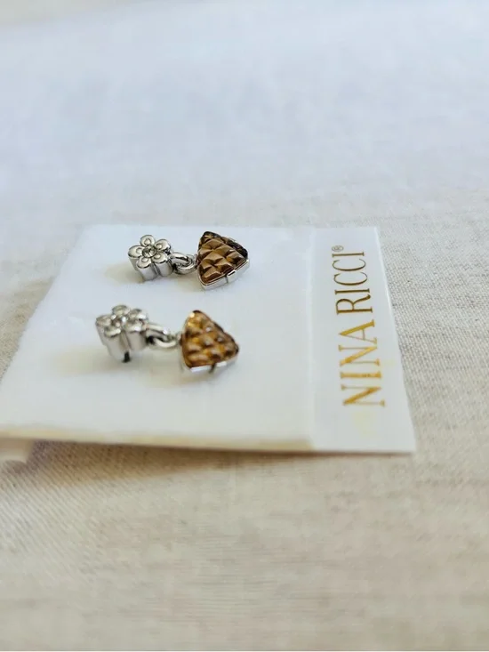 Nina Ricci Silver Floral Stud Earrings with Honey-Brown Crystal Drops enamel - Picture 6 of 6